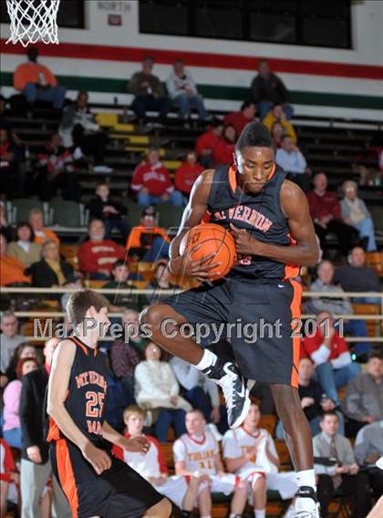 Thumbnail 3 in Mt. Vernon vs Charleston (Salem Invitational Tournament) photogallery.