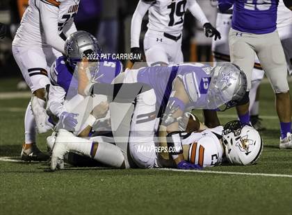 Thumbnail 2 in Llano vs. Edna (UIL 3A D1 Quarterfinal) photogallery.
