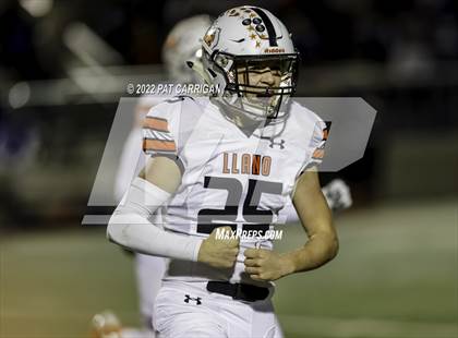 Thumbnail 1 in Llano vs. Edna (UIL 3A D1 Quarterfinal) photogallery.