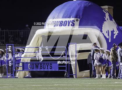 Thumbnail 2 in Llano vs. Edna (UIL 3A D1 Quarterfinal) photogallery.