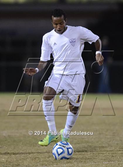 Thumbnail 2 in Broughton vs. New Hanover (NCHSAA 4A East Regional Final) photogallery.