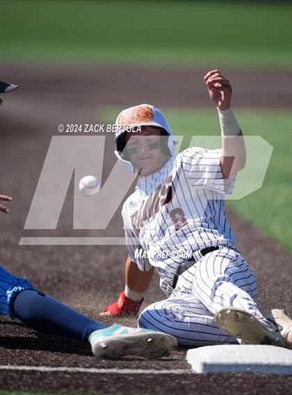 Thumbnail 3 in Duchesne vs. South Sevier (UHSAA 2A Semifinal) photogallery.