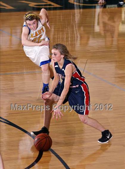 Thumbnail 3 in Union County vs. Gatlinburg-Pittman (D3-AAA playoffs) photogallery.