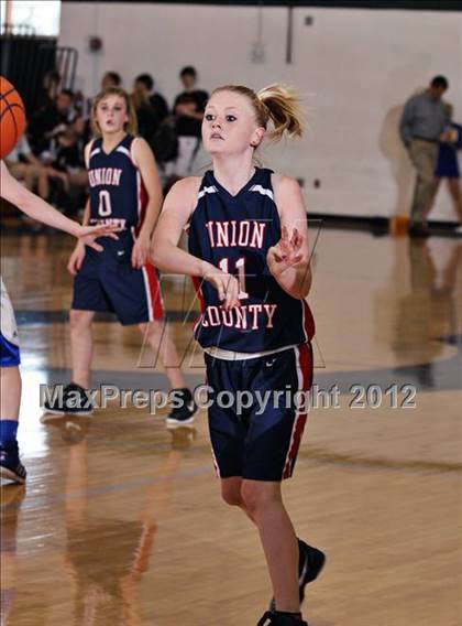Thumbnail 3 in Union County vs. Gatlinburg-Pittman (D3-AAA playoffs) photogallery.