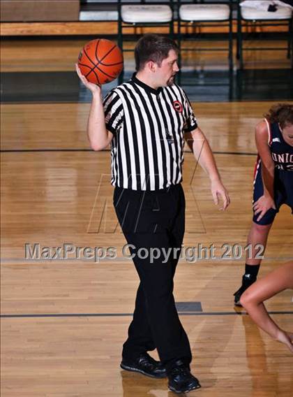 Thumbnail 1 in Union County vs. Gatlinburg-Pittman (D3-AAA playoffs) photogallery.