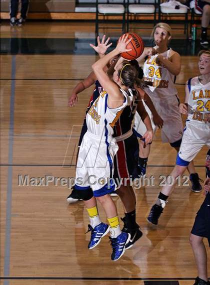 Thumbnail 3 in Union County vs. Gatlinburg-Pittman (D3-AAA playoffs) photogallery.