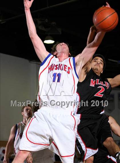Thumbnail 1 in Reno vs. Miller (Desert Heat Invitational) photogallery.