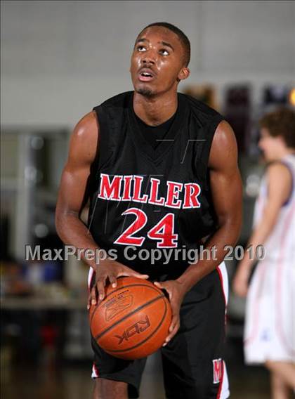 Thumbnail 1 in Reno vs. Miller (Desert Heat Invitational) photogallery.