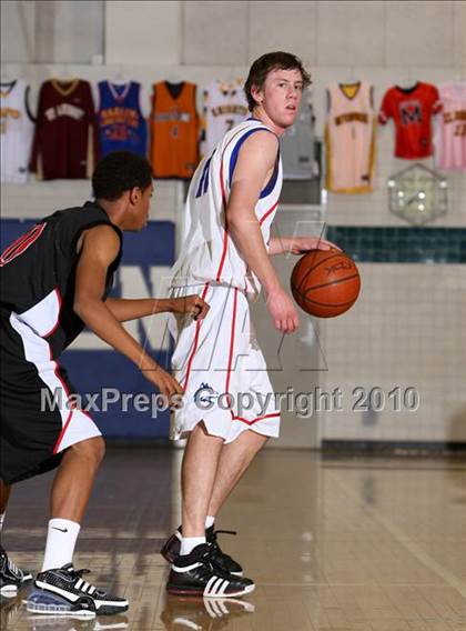 Thumbnail 3 in Reno vs. Miller (Desert Heat Invitational) photogallery.