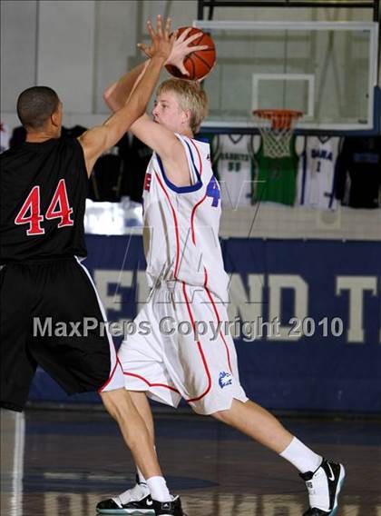 Thumbnail 2 in Reno vs. Miller (Desert Heat Invitational) photogallery.