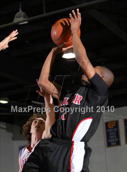 Thumbnail 1 in Reno vs. Miller (Desert Heat Invitational) photogallery.