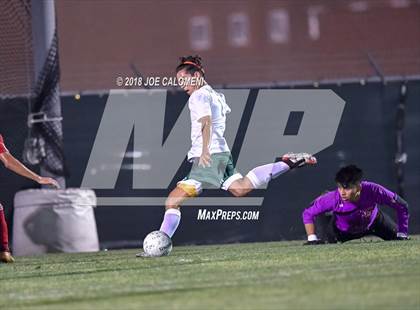 Thumbnail 3 in Reagan [Ronald] vs Juarez-Lincoln (Class 6A Region 4 Semifinal) photogallery.