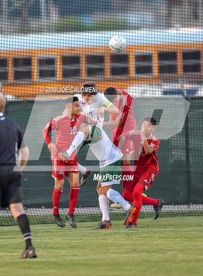 Thumbnail 2 in Reagan [Ronald] vs Juarez-Lincoln (Class 6A Region 4 Semifinal) photogallery.