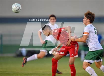 Thumbnail 1 in Reagan [Ronald] vs Juarez-Lincoln (Class 6A Region 4 Semifinal) photogallery.