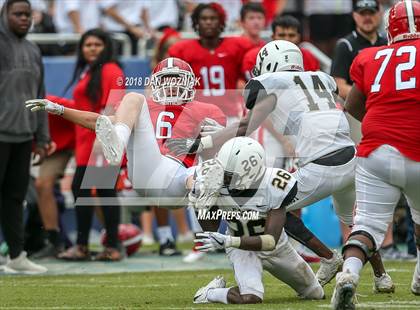 Thumbnail 2 in Plano East vs. Lake Highlands (Cotton Bowl Prep Showcase) photogallery.