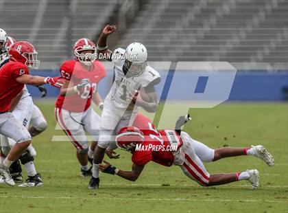Thumbnail 2 in Plano East vs. Lake Highlands (Cotton Bowl Prep Showcase) photogallery.