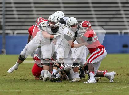 Thumbnail 2 in Plano East vs. Lake Highlands (Cotton Bowl Prep Showcase) photogallery.