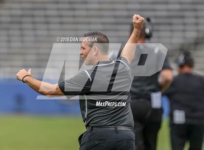 Thumbnail 3 in Plano East vs. Lake Highlands (Cotton Bowl Prep Showcase) photogallery.