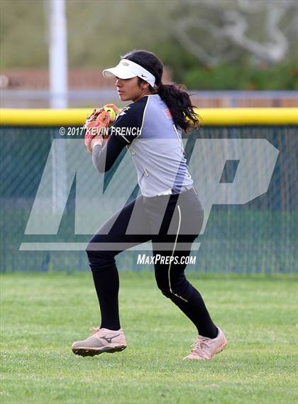 Thumbnail 1 in Ironwood vs. Vista Grande photogallery.