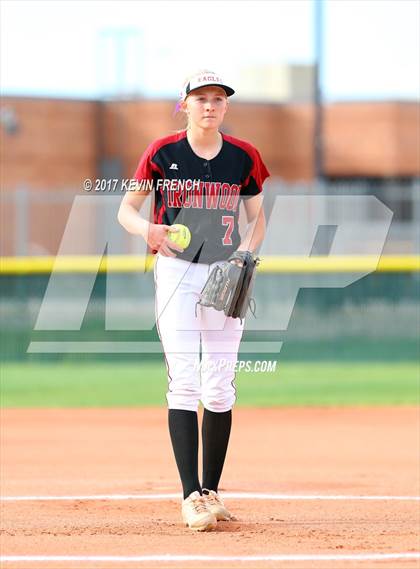Thumbnail 2 in Ironwood vs. Vista Grande photogallery.