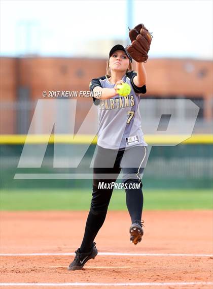 Thumbnail 1 in Ironwood vs. Vista Grande photogallery.
