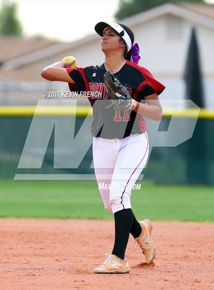 Thumbnail 2 in Ironwood vs. Vista Grande photogallery.