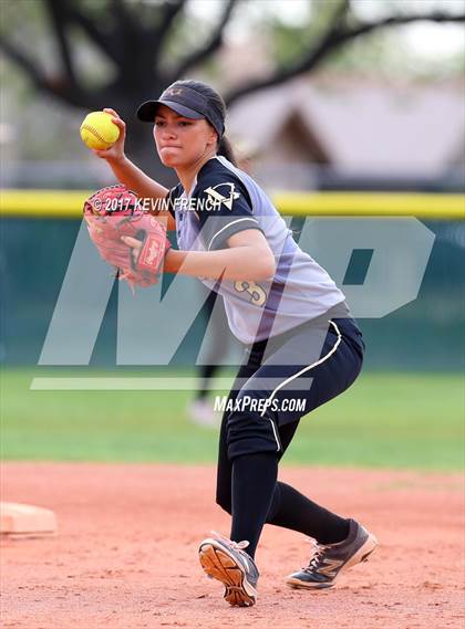 Thumbnail 1 in Ironwood vs. Vista Grande photogallery.