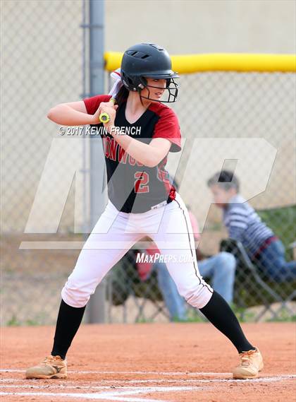 Thumbnail 1 in Ironwood vs. Vista Grande photogallery.