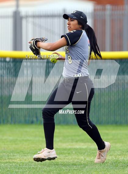 Thumbnail 1 in Ironwood vs. Vista Grande photogallery.