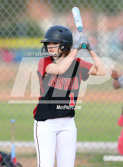 Thumbnail 3 in Ironwood vs. Vista Grande photogallery.