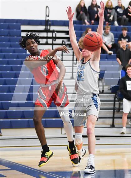 Thumbnail 2 in Denver East @ Valor Christian photogallery.