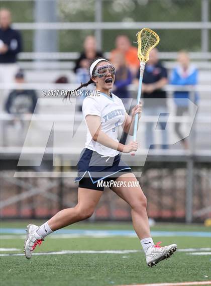 Thumbnail 3 in Washington-Lee vs Yorktown (VHSL 6A North Conference 6 Playoff) photogallery.