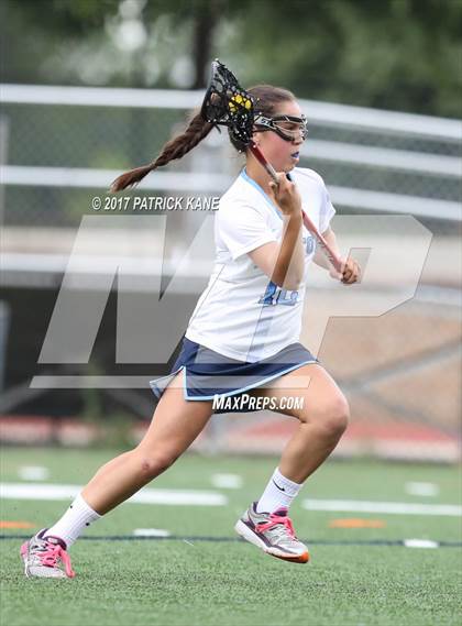 Thumbnail 2 in Washington-Lee vs Yorktown (VHSL 6A North Conference 6 Playoff) photogallery.