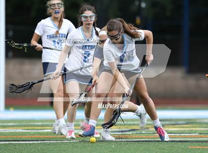 Thumbnail 2 in Washington-Lee vs Yorktown (VHSL 6A North Conference 6 Playoff) photogallery.