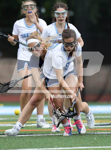 Thumbnail 3 in Washington-Lee vs Yorktown (VHSL 6A North Conference 6 Playoff) photogallery.