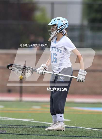 Thumbnail 3 in Washington-Lee vs Yorktown (VHSL 6A North Conference 6 Playoff) photogallery.