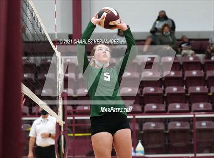 Thumbnail 1 in Magnolia vs. Pflugerville Connally (UIL 5A Area Playoff) photogallery.