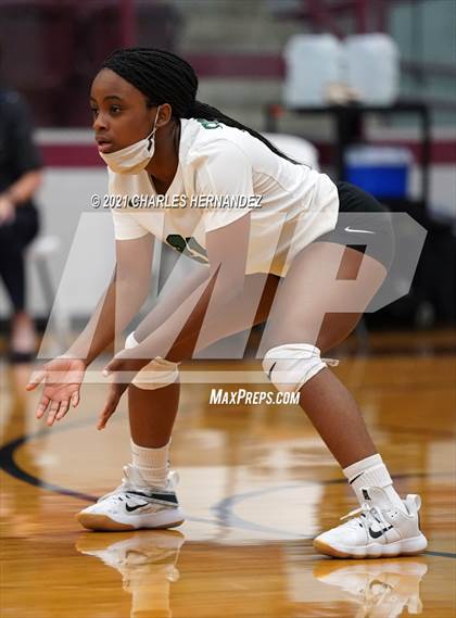 Thumbnail 3 in Magnolia vs. Pflugerville Connally (UIL 5A Area Playoff) photogallery.