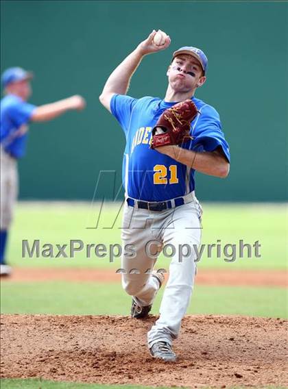 Thumbnail 3 in Anderson vs. Tomball (UIL 5A Area Playoff) photogallery.