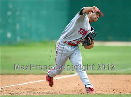Thumbnail 2 in Anderson vs. Tomball (UIL 5A Area Playoff) photogallery.