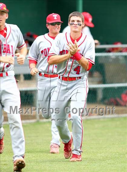 Thumbnail 2 in Anderson vs. Tomball (UIL 5A Area Playoff) photogallery.