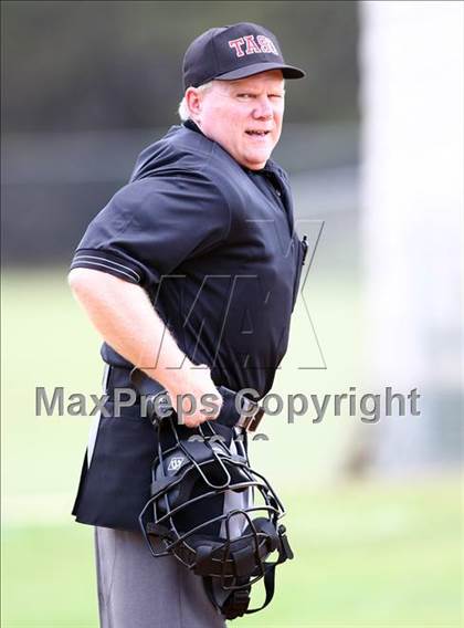 Thumbnail 2 in Anderson vs. Tomball (UIL 5A Area Playoff) photogallery.