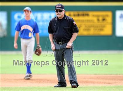 Thumbnail 3 in Anderson vs. Tomball (UIL 5A Area Playoff) photogallery.