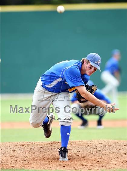 Thumbnail 1 in Anderson vs. Tomball (UIL 5A Area Playoff) photogallery.