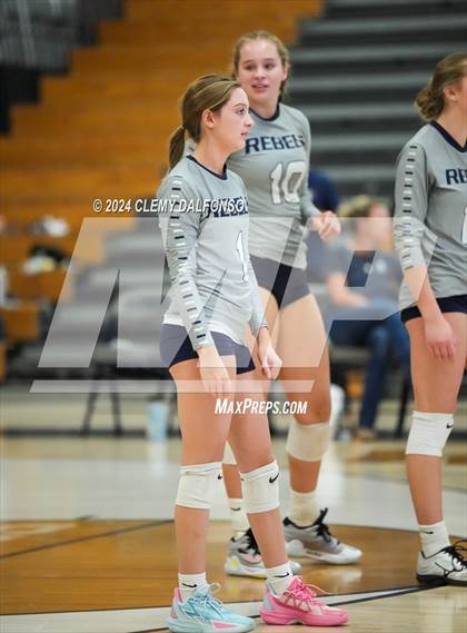 Thumbnail 1 in Valor Christian @ Columbine photogallery.