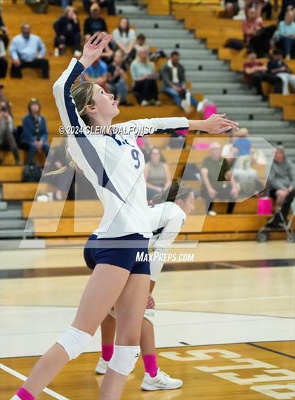 Thumbnail 3 in Valor Christian @ Columbine photogallery.