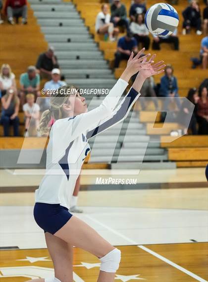 Thumbnail 2 in Valor Christian @ Columbine photogallery.