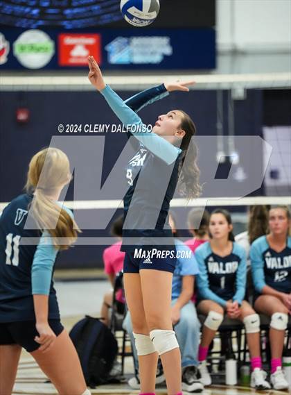 Thumbnail 3 in Valor Christian @ Columbine photogallery.