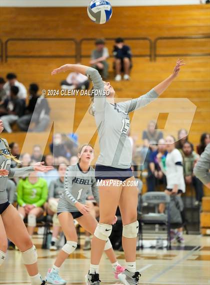 Thumbnail 2 in Valor Christian @ Columbine photogallery.