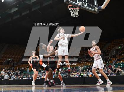 Thumbnail 2 in Windsor vs. Lewis-Palmer (CHSAA 5A Great 8) photogallery.